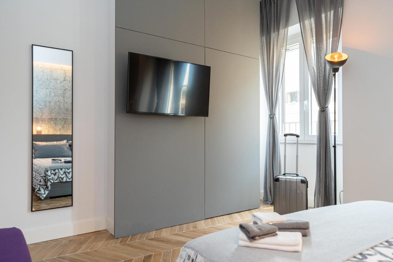 Colosseo Luxe Apartment In The Center Of Roma Exterior foto